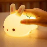 Bunny Light – Luz Noturna de Silicone com Toque e Cores Suaves - ALL IN. COMPRAS
